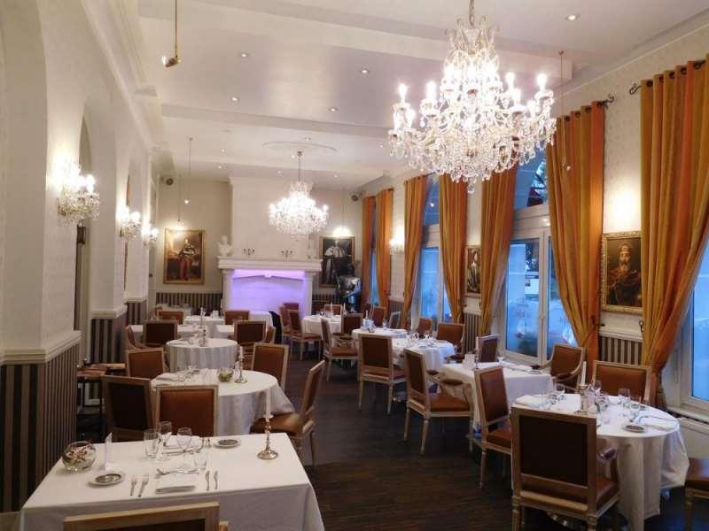 Brit Hotel Privilege Le Royal - Centre Gare Troyes Restaurant foto