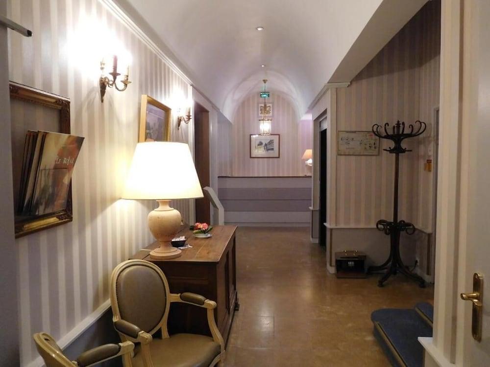 Brit Hotel Privilege Le Royal - Centre Gare Troyes Exterior foto