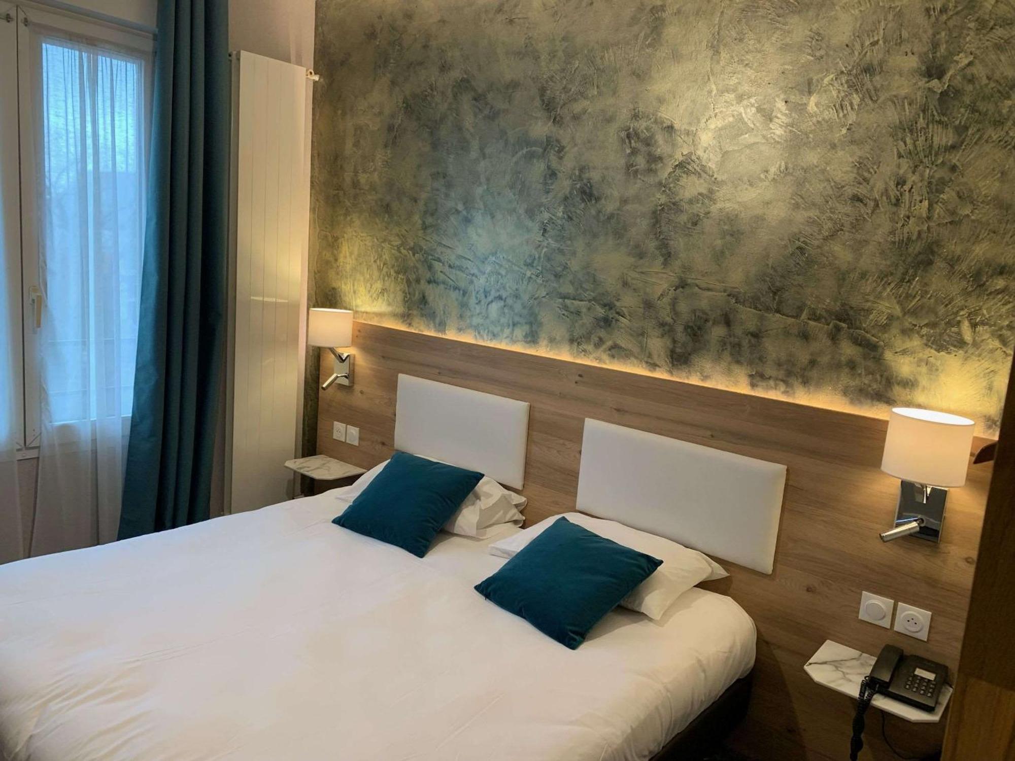 Brit Hotel Privilege Le Royal - Centre Gare Troyes Exterior foto
