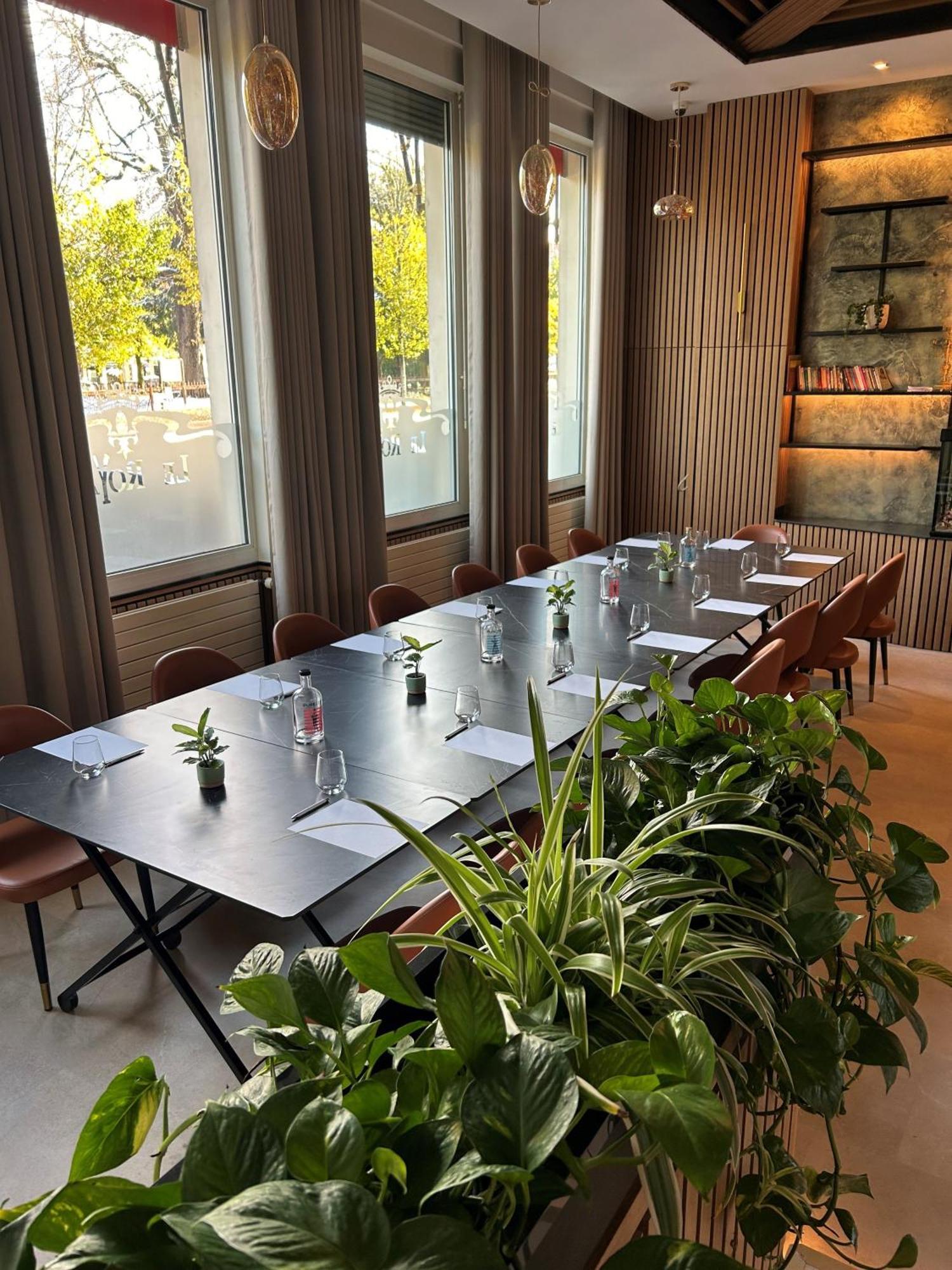 Brit Hotel Privilege Le Royal - Centre Gare Troyes Exterior foto